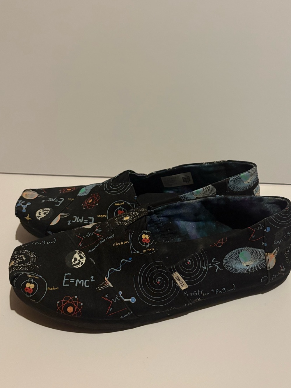 TOMS Women’s Size 8 Science Math Physics Space Print Canvas Slip-On Shoes